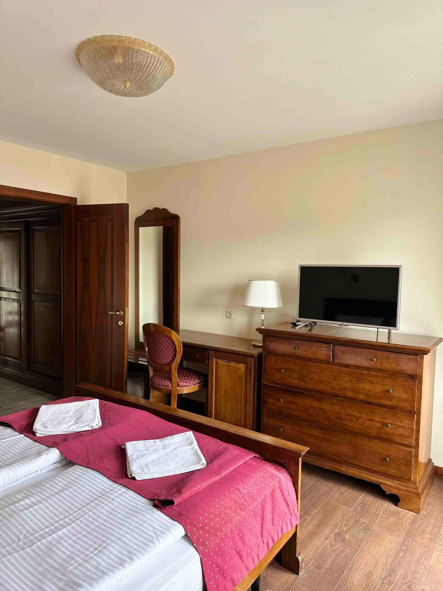 Szent Gyoergy Villa Apartmanhaz Heviz Exterior photo
